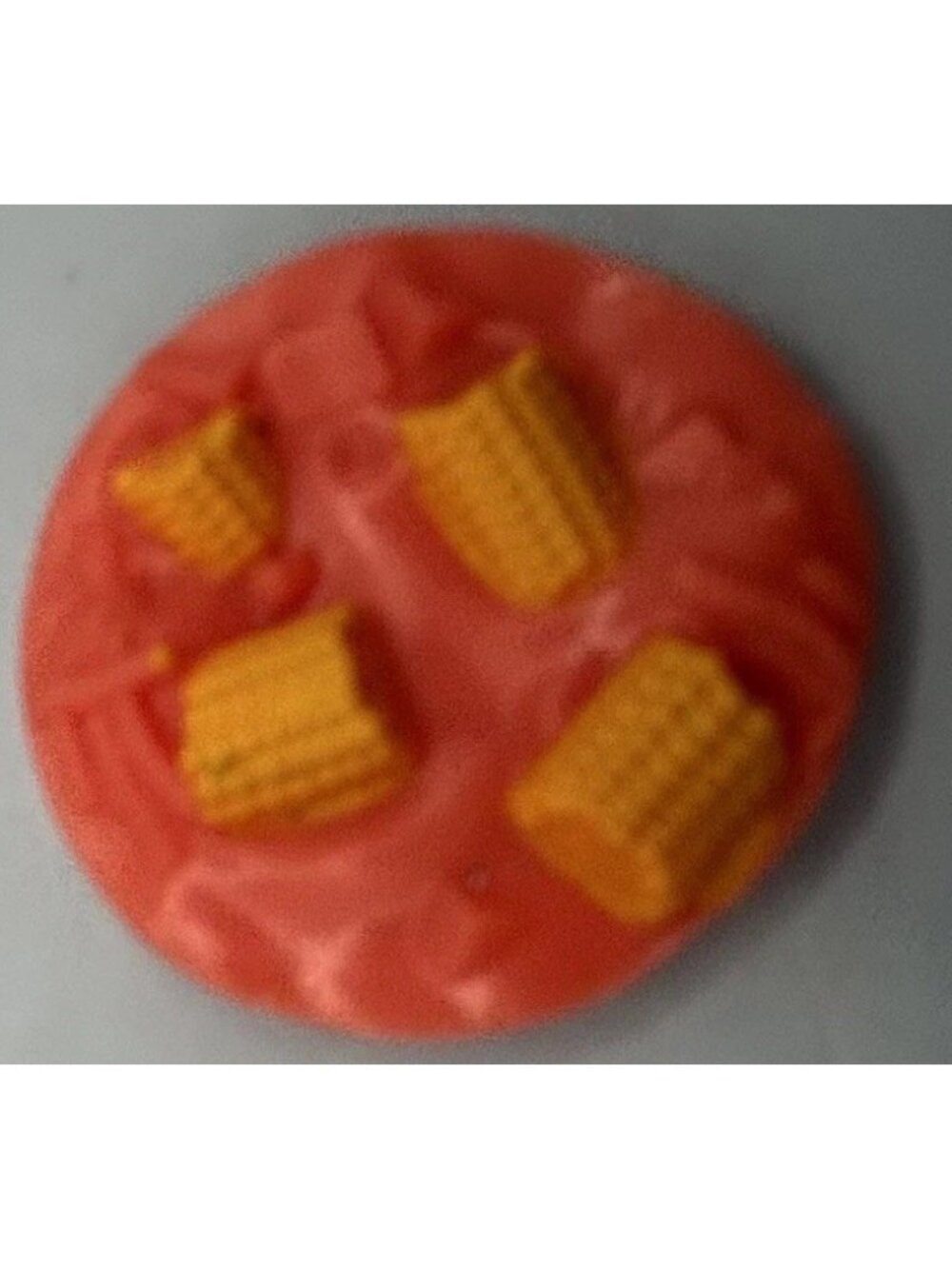 Disney Dollhouse Miniature Round Pink Dish With Corn On The Cob